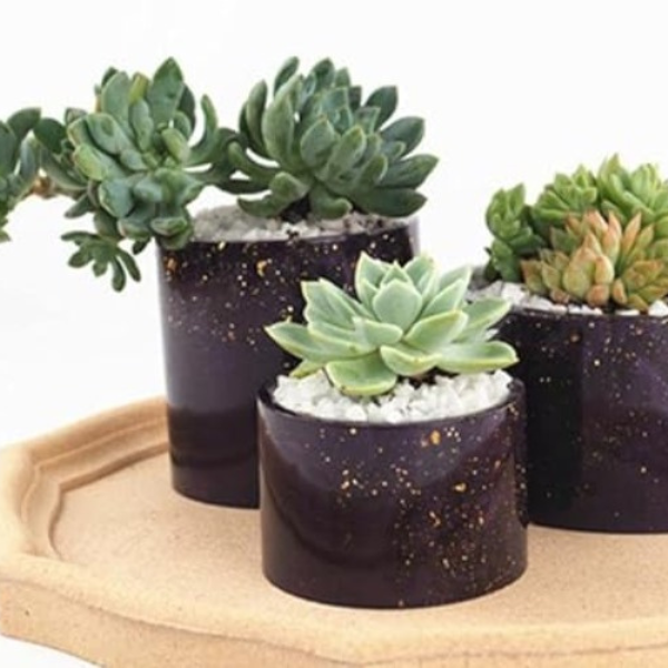 round planter resin